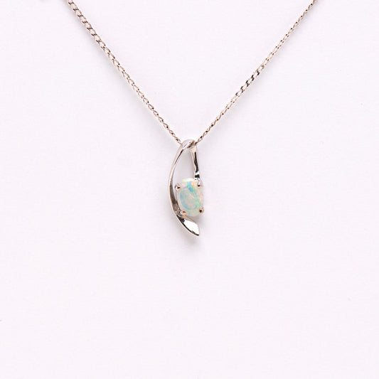 14ct white gold crystal opal pendant